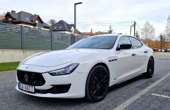 maserati Maserati Ghibli cena 259000 przebieg: 33000, rok produkcji 2019 z Łowicz